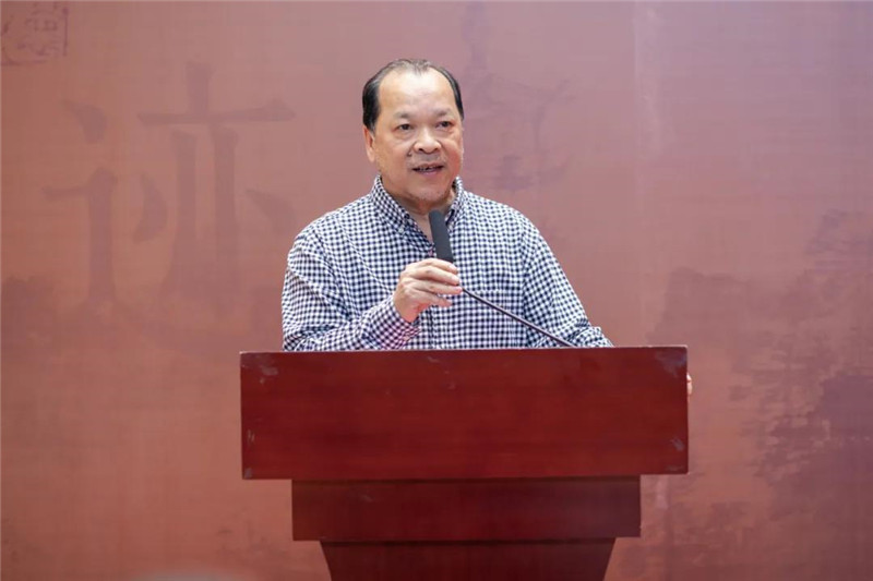 5本次展覽的藝術(shù)家、桂林市美術(shù)家協(xié)會(huì )名譽(yù)主席、廣西師范大學(xué)原副校長(cháng)白曉軍致答謝辭.jpg