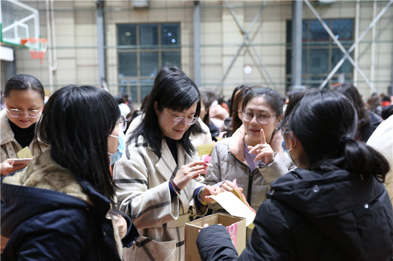 3.游戲”識海拾趣“和”填滿(mǎn)幸?！?jpg