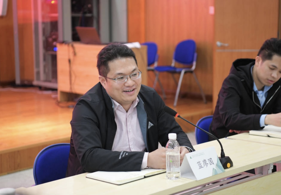 集團公司黨委副書(shū)記、紀委書(shū)記藍廖國書(shū)記發(fā)言.jpg