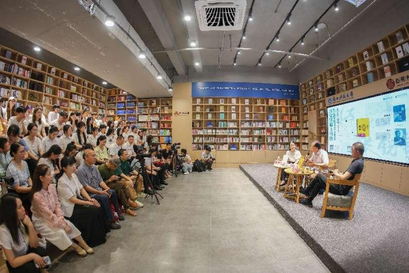 閱讀分享會(huì )活動(dòng)現場(chǎng)（羅杰·攝）_副本.png