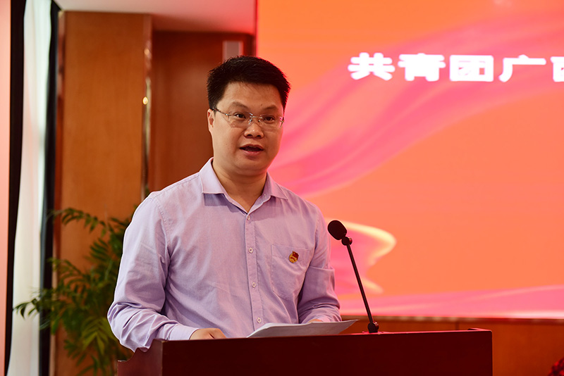 校團委副書(shū)記（主持工作）、學(xué)工部（處）副部（處）長(cháng)陳國華致辭.JPG