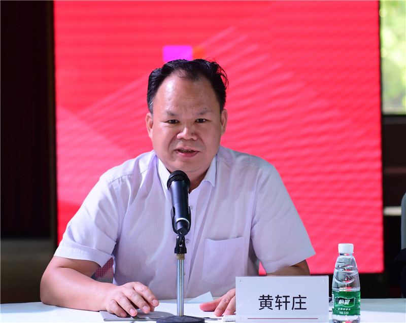 4廣西師范大學(xué)出版社集團黨委書(shū)記、董事長(cháng) 黃軒莊致辭2（秦念 攝）.JPG